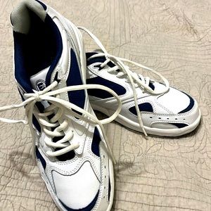 Etonic Perfect Slide Bowling shoe. Size 9.5 mens